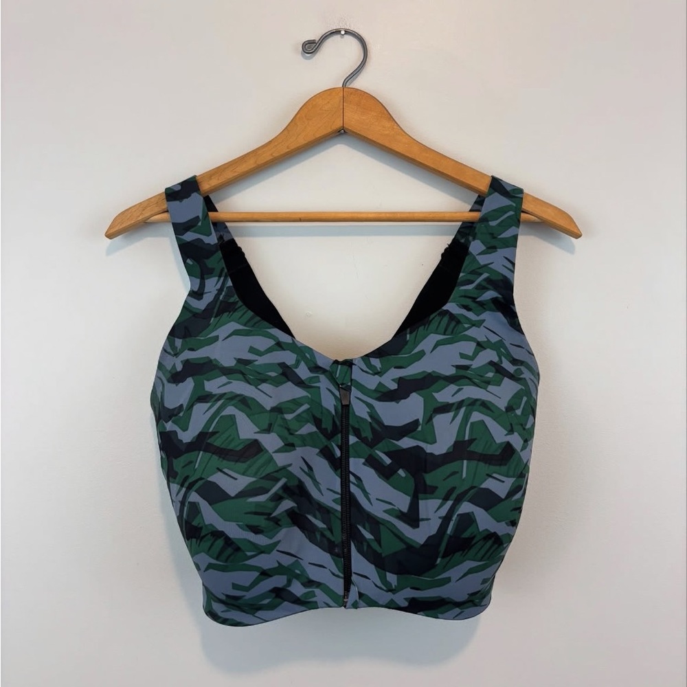 Knix catalyst front zip sports bra